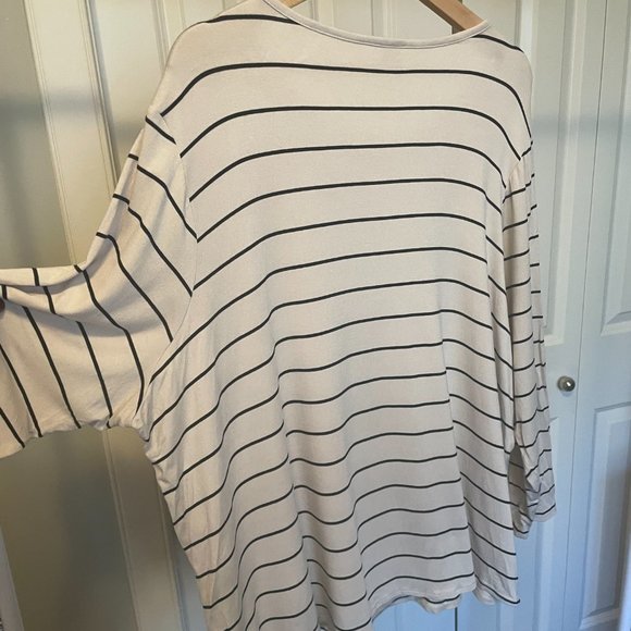 ❌SOLD❌ EUC XXL Old Navy Luxe Striped Long Sleeve Tee - Picture 8 of 11